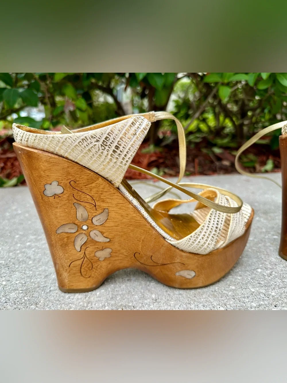 Vintage Report Signature Wood Wedge Sandals Size 10 Strappy Lace-Up Boho Y2K